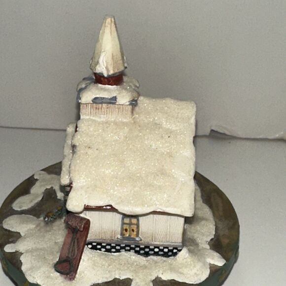 OUR AMERICAN Yankee Candle - WINTER CHURCH CANDLE TOPPER - Picture 5 of 10